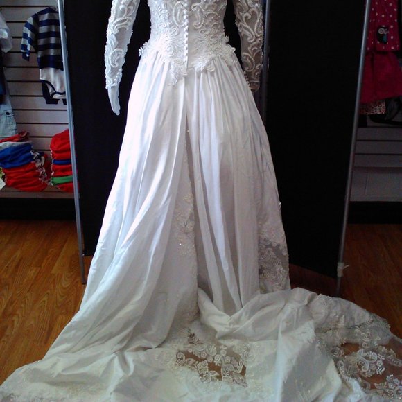 Satin and Lace Long Sleeve Wedding Dress with 6ft Train Beaded Lace Bodice - Picture 5 of 8